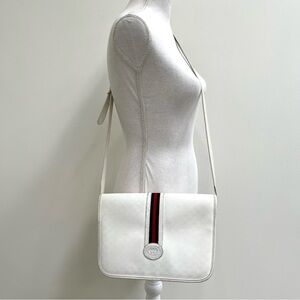 Authentic Vintage Gucci webby vintage white crossbody bag